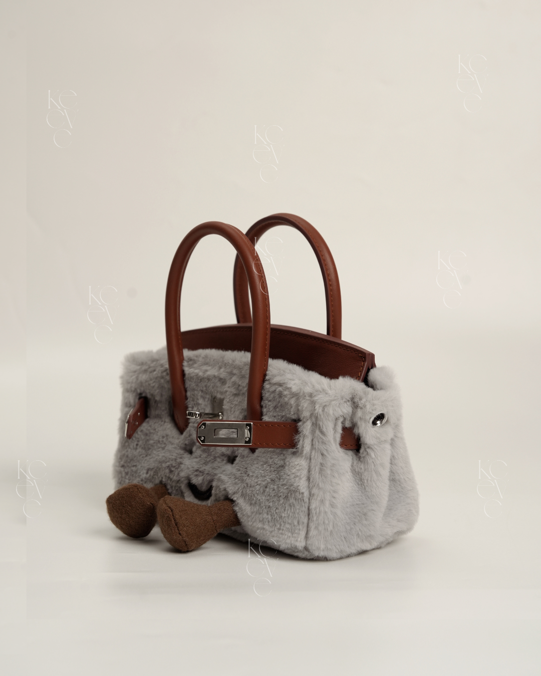 Pocket Plush Tote in Fog | Limitée Collection