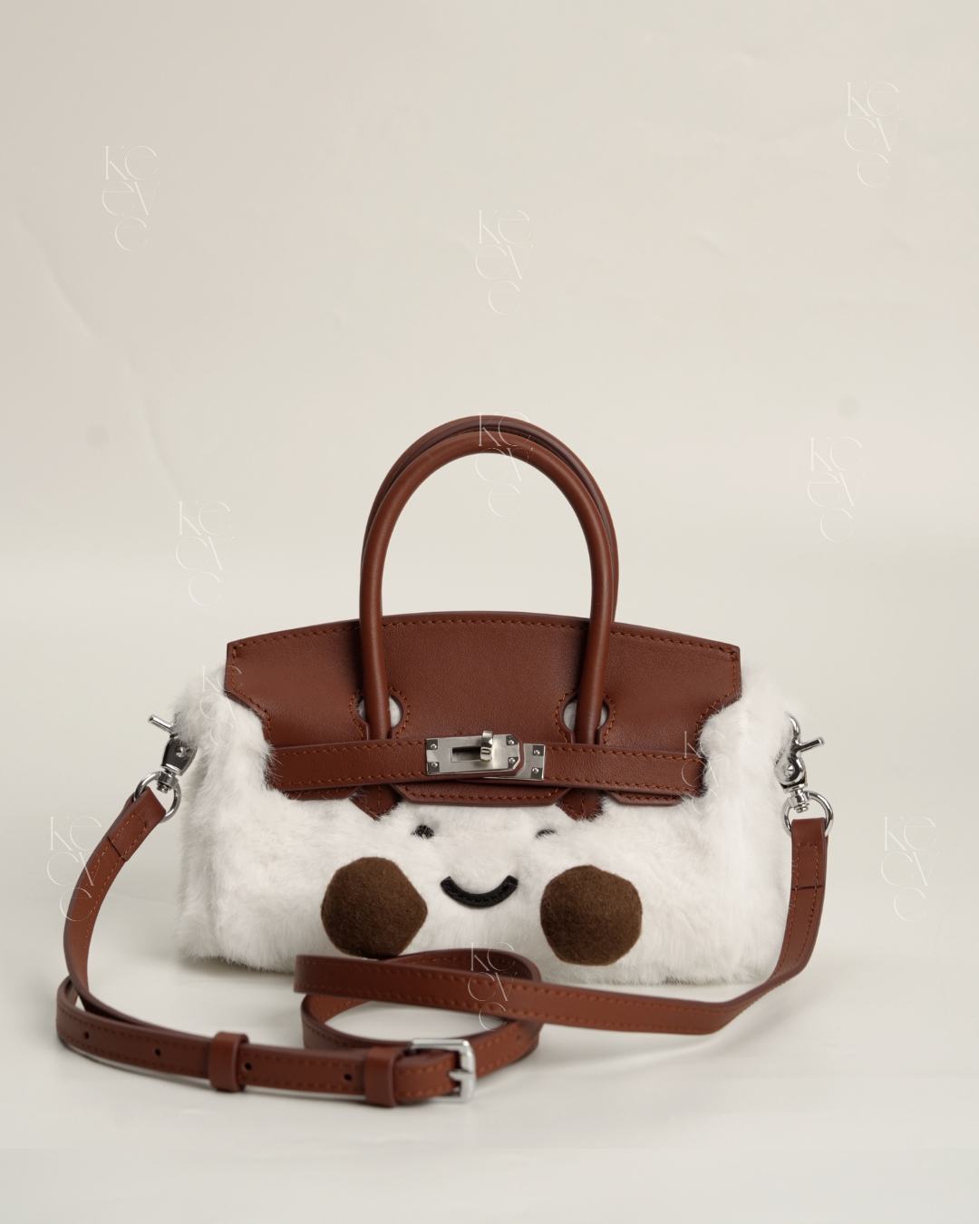 Pocket Plush Tote in Whipped Cream | Limitée Collection