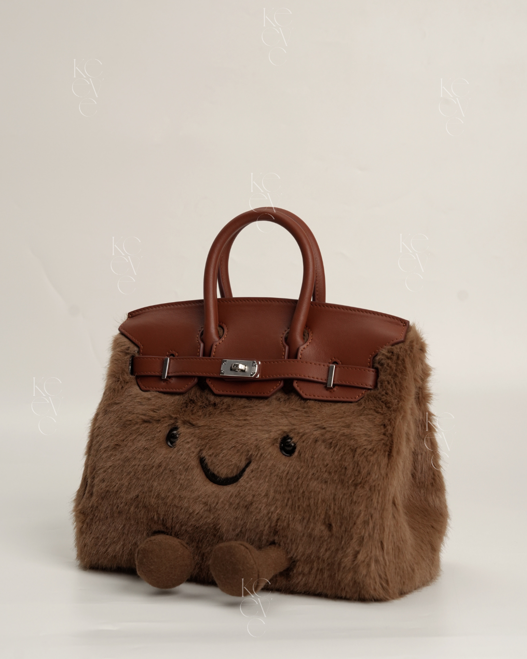 Plush Tote in Cinnamon | Limitée Collection